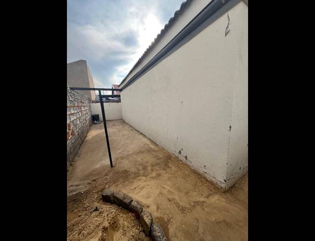 2 BEDROOM HOUSE FOR SALE IN WINDMILL PARK